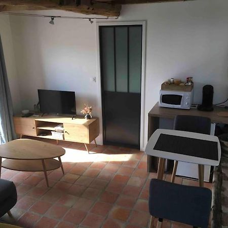 Logement Agreable A La Campagne Saint-Symphorien  Extérieur photo