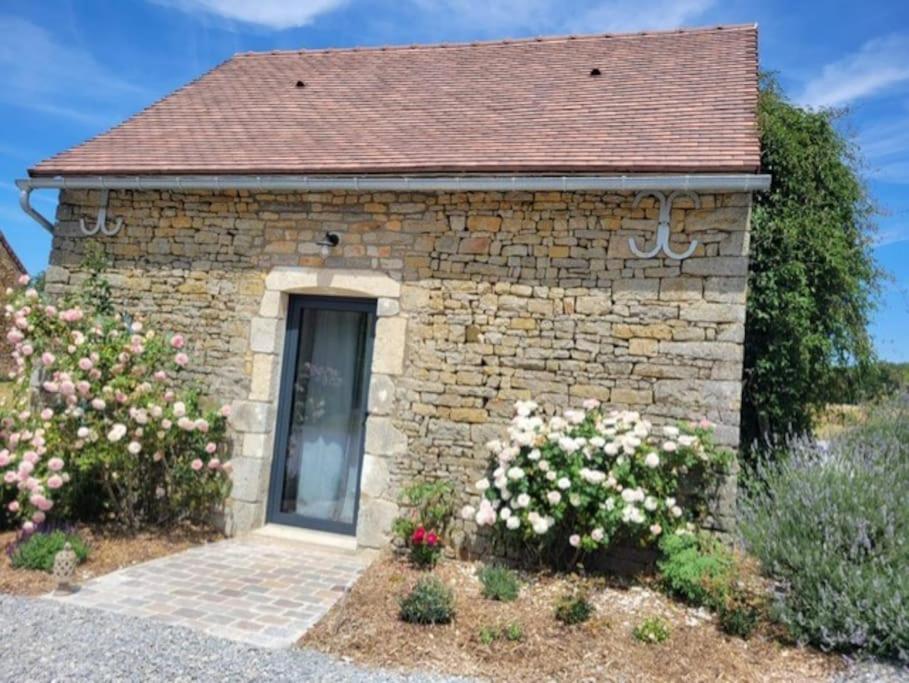 Logement Agreable A La Campagne Saint-Symphorien  Extérieur photo