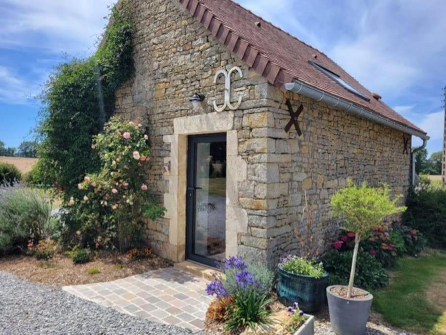 Logement Agreable A La Campagne Saint-Symphorien  Extérieur photo