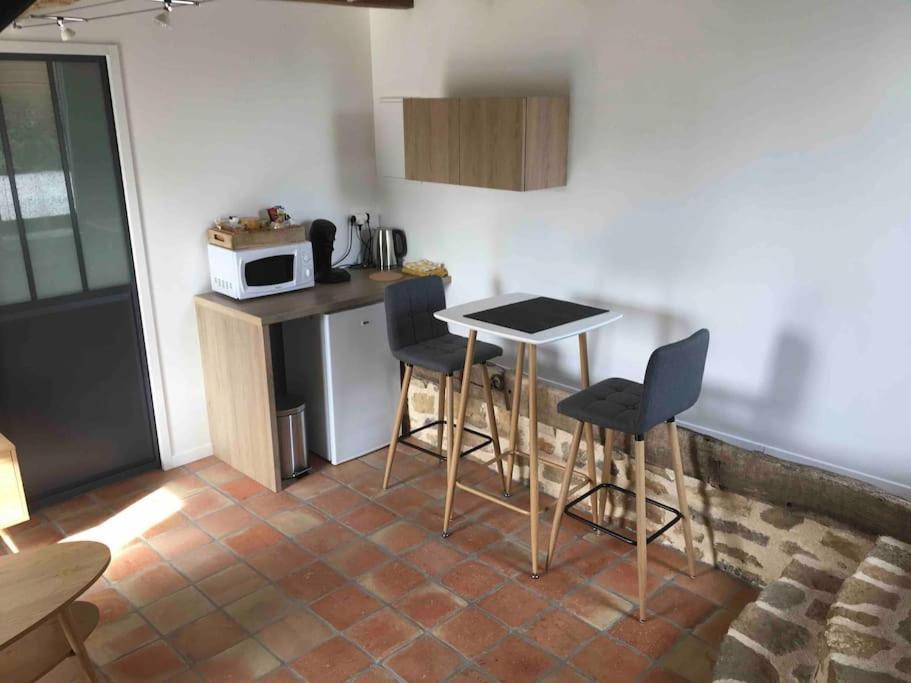 Logement Agreable A La Campagne Saint-Symphorien  Extérieur photo